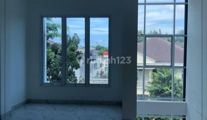 Dijual Cepat Office Lokasi Strategis SHM 2