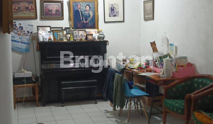 RUMAH DI RAWAMANGUN, HANYA SELANGKAH KE UNJ, COCOK UNTUK USAHA CATERING [R 1117 J] 1