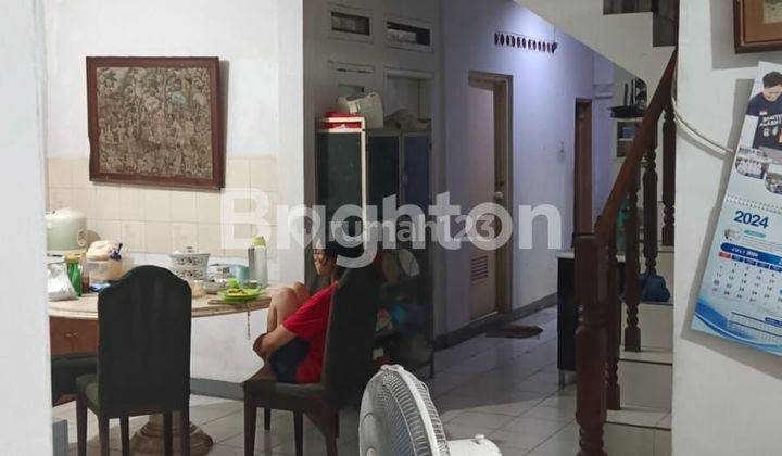 RUMAH DI RAWAMANGUN, HANYA SELANGKAH KE UNJ, COCOK UNTUK USAHA CATERING [R 1117 J] 2