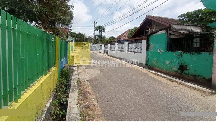 Dijual Bangunan Bekas Sekolah Pusat Kota 2