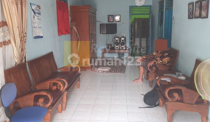 Rumah Berlokasi Di Jalan Arif Rahman Hakim Pertigaan Antasari 1