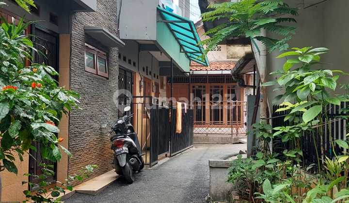 Dijual rumah 2 lantai di Kedamaian 2