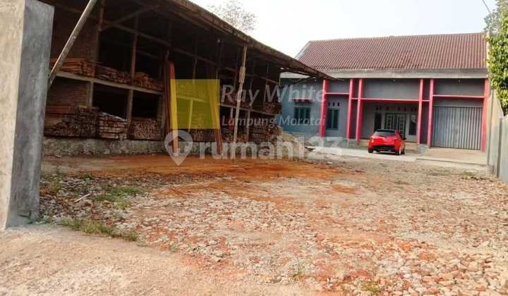 Dijual Rumah ex panglong kayu di Dusun Taman Sari 1