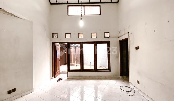 Rumah di Anggrek Loka Bsd (Depan Taman) 2