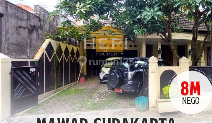 Rumah yang cukup strategis dan luas di surakarta 1