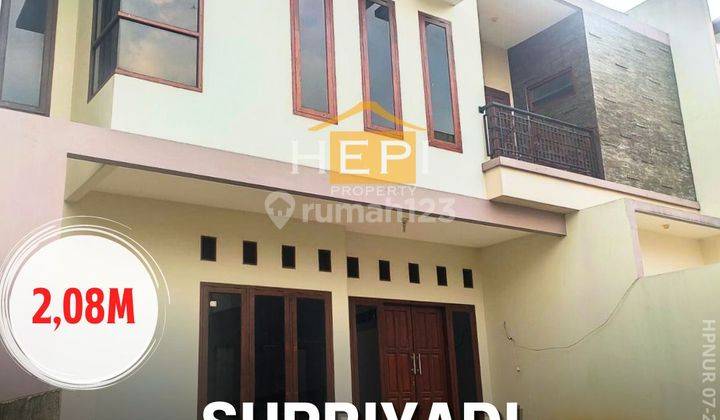 Rumah mewah modern letak strategis di daerah kalicari  1