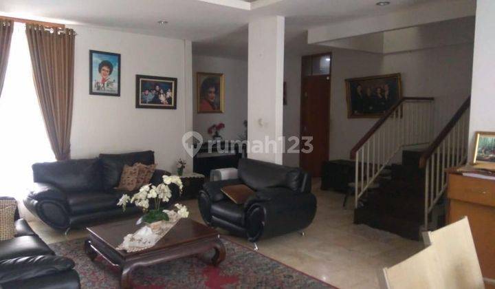 Rumah Di Dalam Towhouse Mewah Jati Padang Di Jakarta Selatan 2