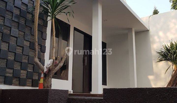 Dijual rumah murah, rapi, siap huni di kemang Jaksel 1