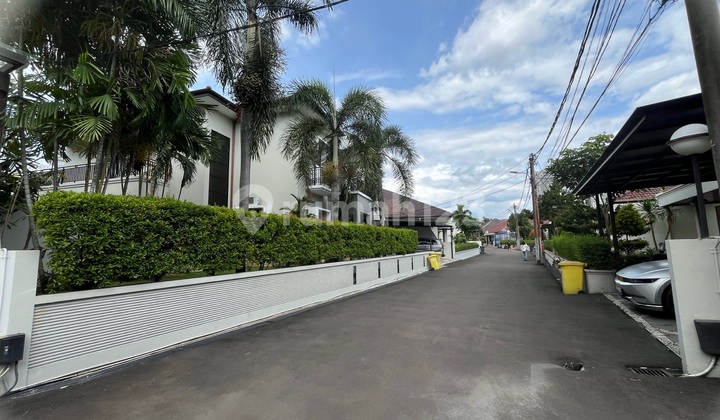 Rumah Siap Huni, Pool Dalam Townhouse, Strategis Dekat Mrt Di Cipete Jaksel 2