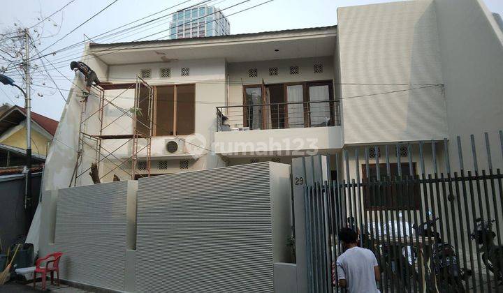 Di Jual Rumah 2lt tenang, Saip Huni di Slipi Jakbar Rumah SHM 1