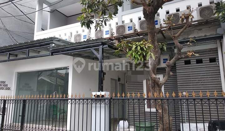 Kos An Dan Kios Di Kampung Melayu, Tebet Jaksel 