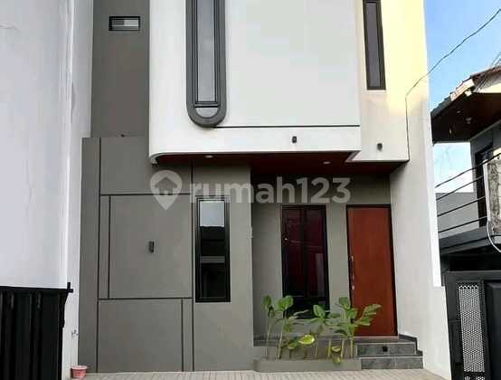 For Sale | Rumah Baru Modern Minimalis 2 Lantai , Lokasi Sangat Strategis Di Jagakarsa Kota - Jakarta Selatan 