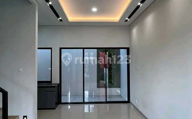 For Sale | Rumah Baru Modern Minimalis 2 Lantai , Lokasi Sangat Strategis Di Jagakarsa Kota - Jakarta Selatan  2