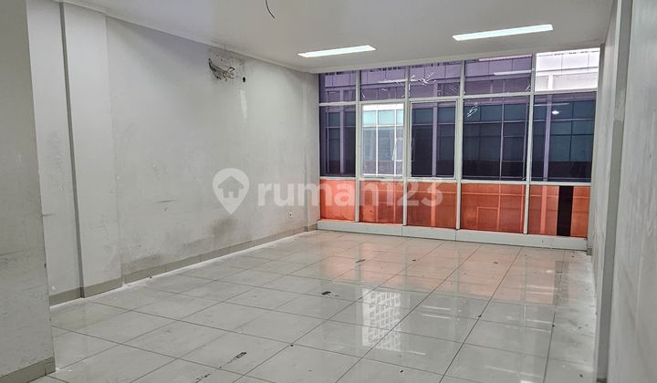 For Rent: 4-Storey Kensington Shop House in Kelapa Gading, North Jakarta