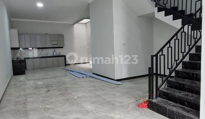 Rumah 3 Lantai Baru Renovasi Keapa Puan Kelapa Gading