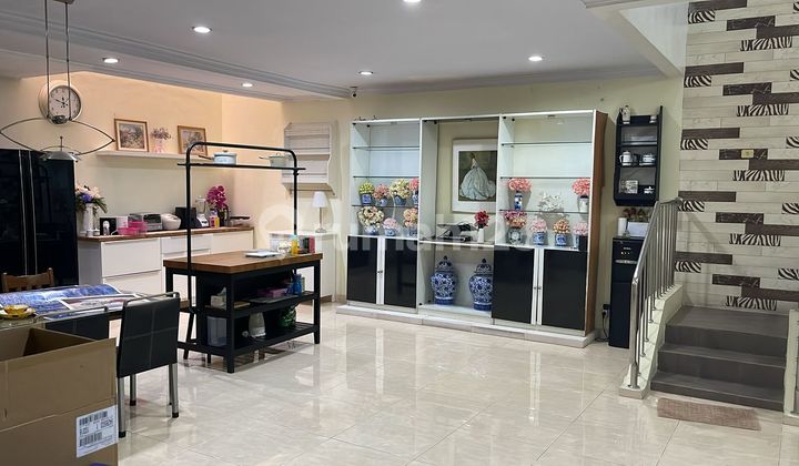 Selling Luxury House in Gading Kirana, Kelapa Gading, North Jakarta 2