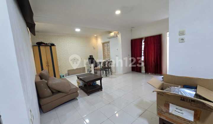 For Sale 1-Story House in Kelapa Nias, Kelapa Gading, North Jakarta