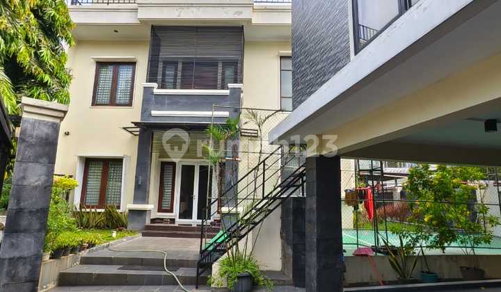 Dijual Rumah 2.5lantai Semi Furnish Siap Huni Gading Indah Utara Kelapa Gading