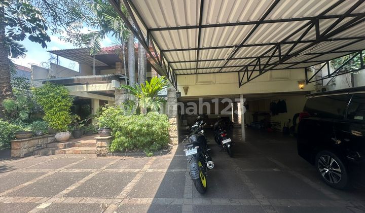Dijual Rumah Modern Eksklusif 2 Lantai dengan Private Pool di Cilandak Jakarta Selata