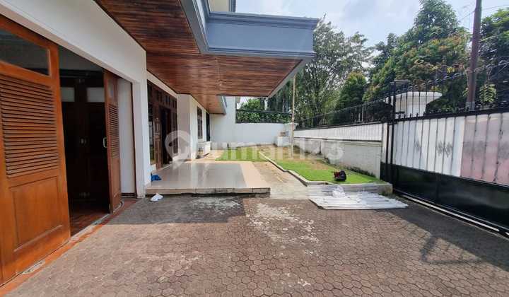 For Rent 2-Story House in Permata Hijau, South Jakarta For Rent 2-Story House in Permata Hijau, South Jakarta