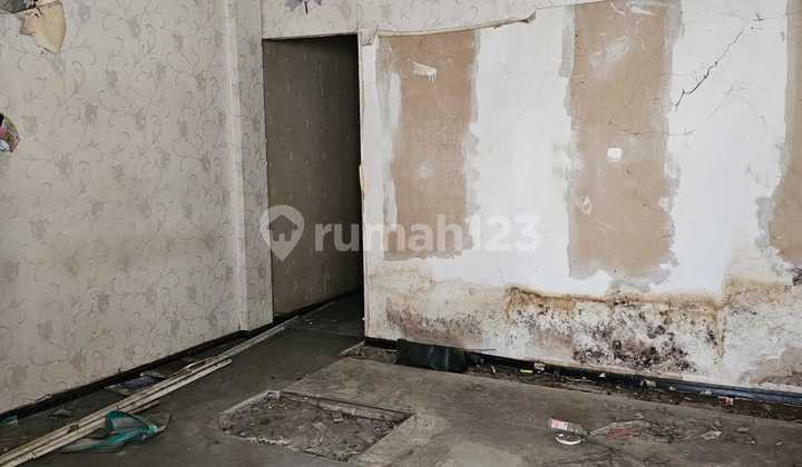Sewa Ruko 2 Lantai Boulevard Raya Depan Mkg 2