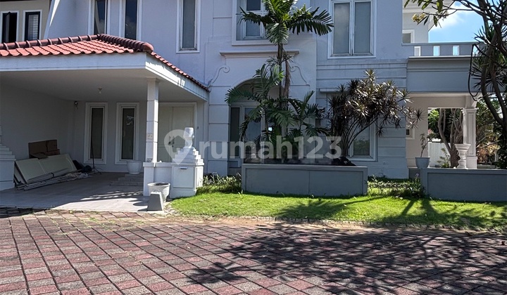 Regency 21 House Fully Furnished Well Maintained Near Kertajaya, Dharmahusada, Manyar, Araya