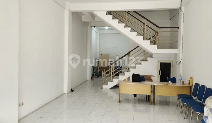 3-Story Zero Lot Road Shop House Ready to Use - East Surabaya, Ngagel Jaya Selatan Street 2