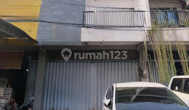 Three-story Shop House Zero Dukuh Kupang Street 1