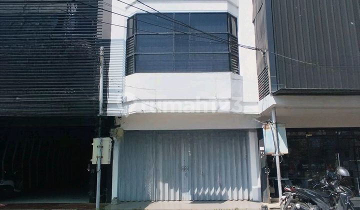 Three-Story Shop House on Main Wiyung Road, Well-Maintained and Nice 1
