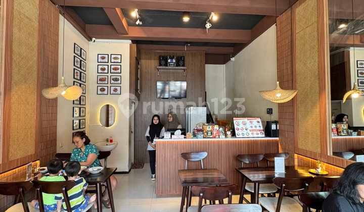 2-Storey Shophouse Contract Operation at Gwalk Fully Furnished 2