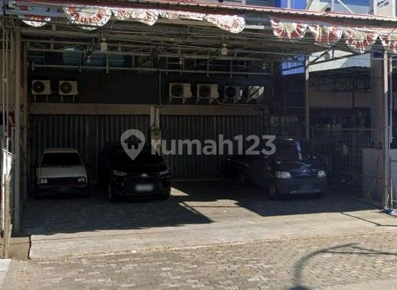 2 Row Shophouses 4 Floors Ready to Use Kenjeran Main Road 2 Row Shophouses 4 Floors Ready to Use Kenjeran Main Road