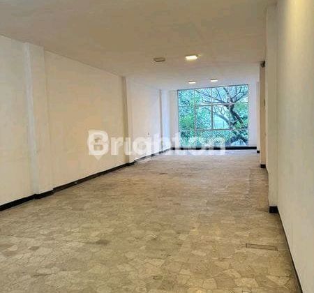 3.5-Storey Shop House in Karimun Jawa 2