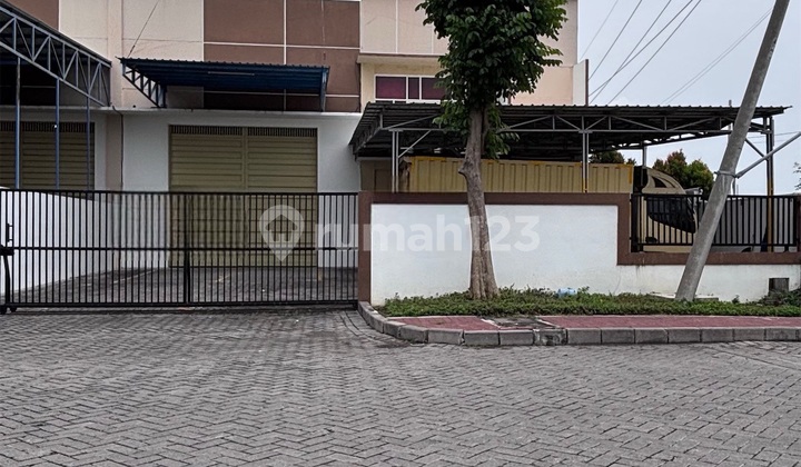 Dijual Gudang di Komplek Pergudangan Sirie Siap Pakai