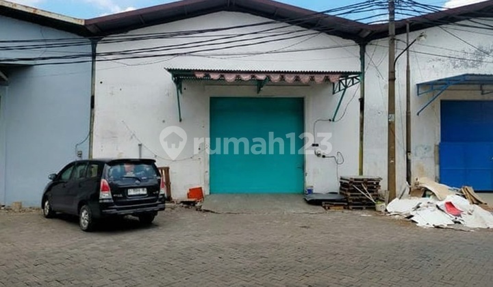 Warehouse for Rent in Ritz Gate Warehouse Complex, Ready to Use