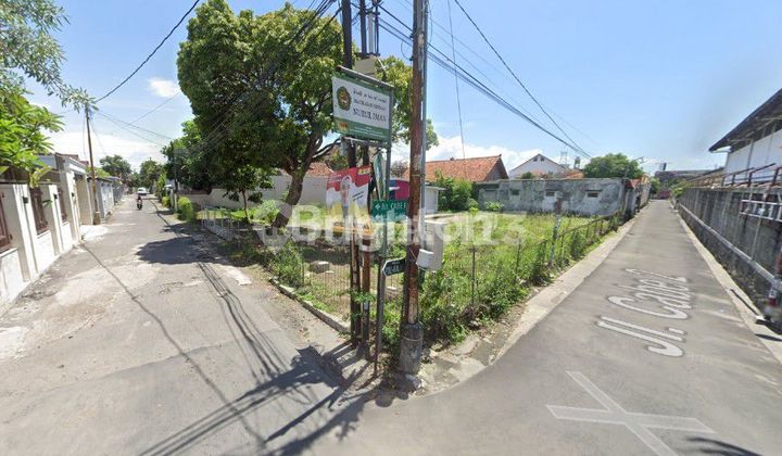 Hook Land 363m² Strategic Location in Maguwoharjo, Suitable for Residence, Boarding House, or Business!