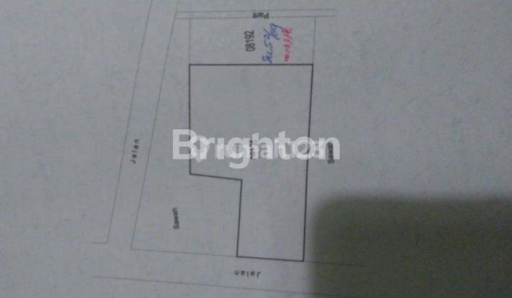 RUMAH DENGAN TANAH LUAS DAN LOKASI STRATEGIS DIHITUNG TANAHNYA SAJA 2