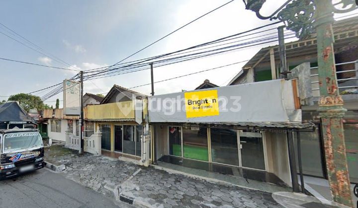 LAND FOR SALE  WITH BUILDING STILL STANDING AT THE ENTRANCE OF ADISUCIPTO AIRPORT YOGYAKARTA 1