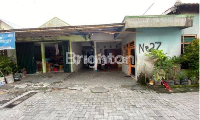 RUMAH KOS LOKASI STRATEGIS DI YOGYAKARTA DIHITUNG TANAHNYA SAJA 1