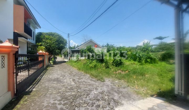 Tanah Strategis 224 M² Umbulharjo Jogja, 50 M Dari Jl Batikan