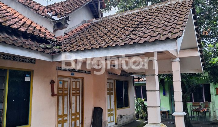 DIJUAL TANAH BONUS RUMAH DI LOKASI STRATEGIS TRIHANGGO GAMPING SLEMAN 