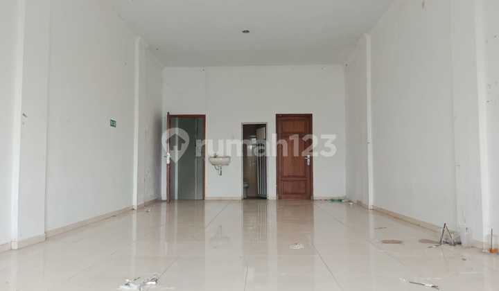 For Rent: Strategic 2-Story Shop House by Palagan Road km.9 Sleman, Near Kaliurang Road & Northern Ring Road! 2