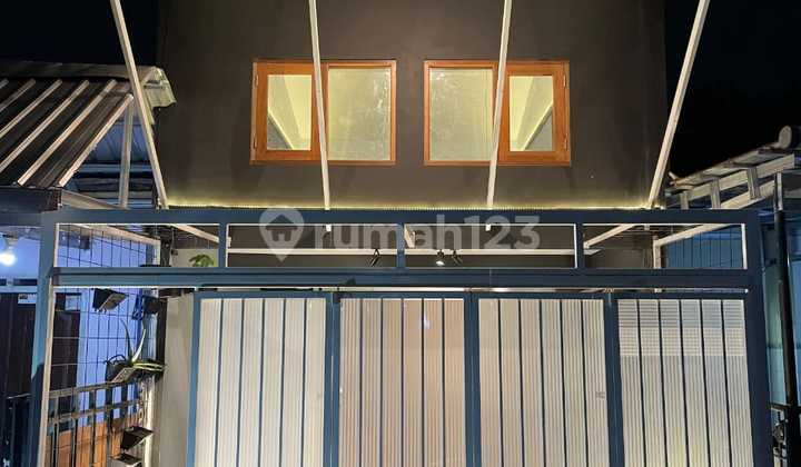 Mezzanine House 3 Bedrooms Semi-Furnished Seturan Near Ambarukmo Plaza