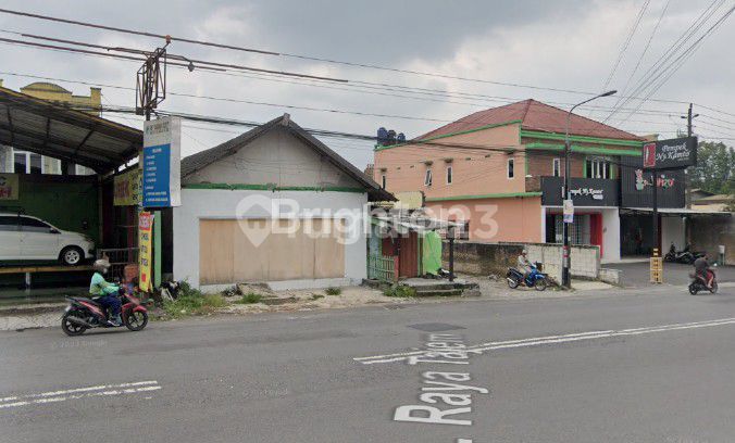 Prime Location on Tajem Main Road, Maguwoharjo – Premium Location