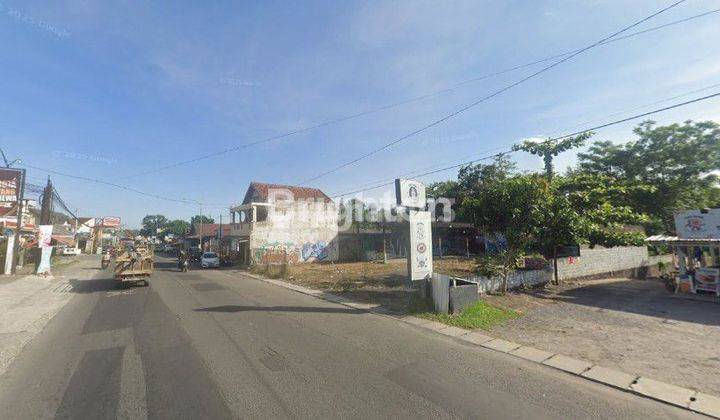 Tanah Strategis 1040 m² Ld 17 m di Jl. Raya Tajem, Dekat RS Medika Respati!