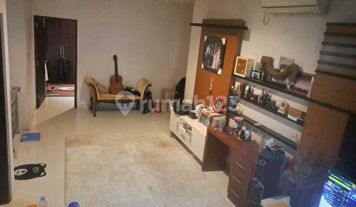 Premium 2-Storey House with 4 Bedrooms in Casabela Maguwoharjo Depok 2