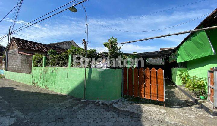 DIJUAL CEPAT RUMAH STRATEGIS 8 KAMAR TIDUR DI JALAN GODEAN KM 5, SLEMAN 1