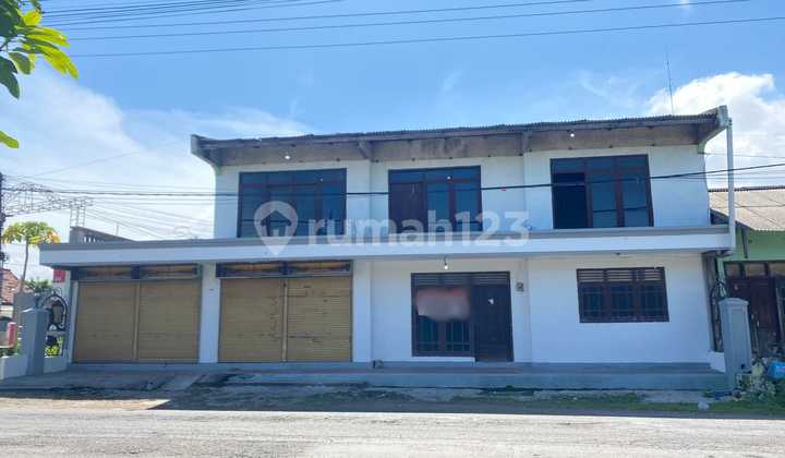 Roadside Shop House in Warujayeng, Kediri – Busy Location Near Ngajuk Market 1