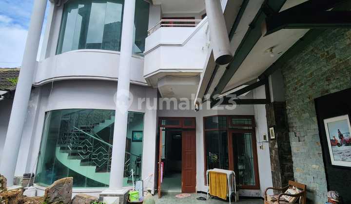 Rumah 2 Lantai di Griya Permata Hijau Kalasan