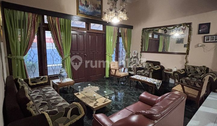 2-Story House + Commercial Space Denokan Maguwoharjo