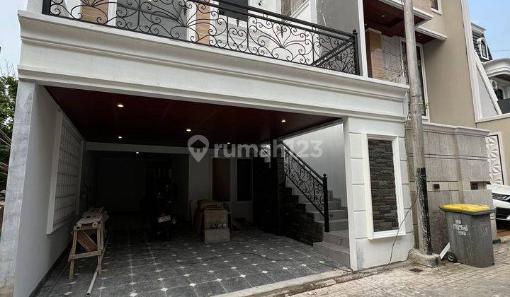 Rumah mewah modern  4 lantai di jagakarsa 2